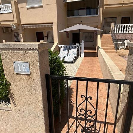 Tranquil Self Catering Golf Course Apartment Аликанте Экстерьер фото